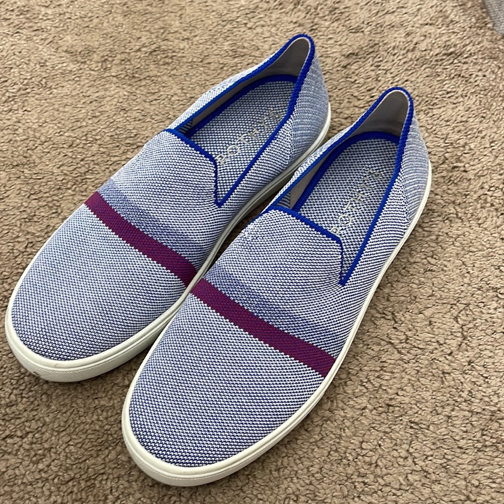 Rothy’s - The Sneaker w/ reflective stripe size 9